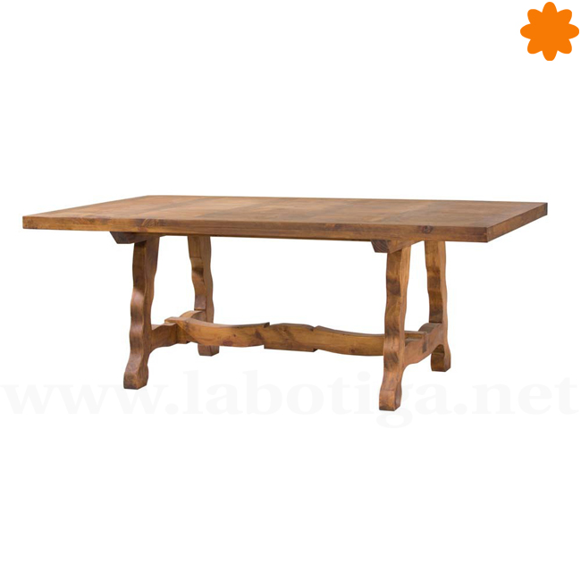 12121mesa_clasica_con_patatas_onduladas_gran_tamano_4_personas