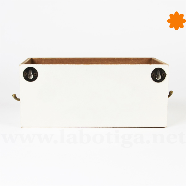 cajon_de_estilo_victoriano_en_color_crema